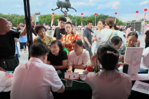朔州第三届中医师承·文化夜市开市：16区呈现非遗传承与青少年核桃灸护眼